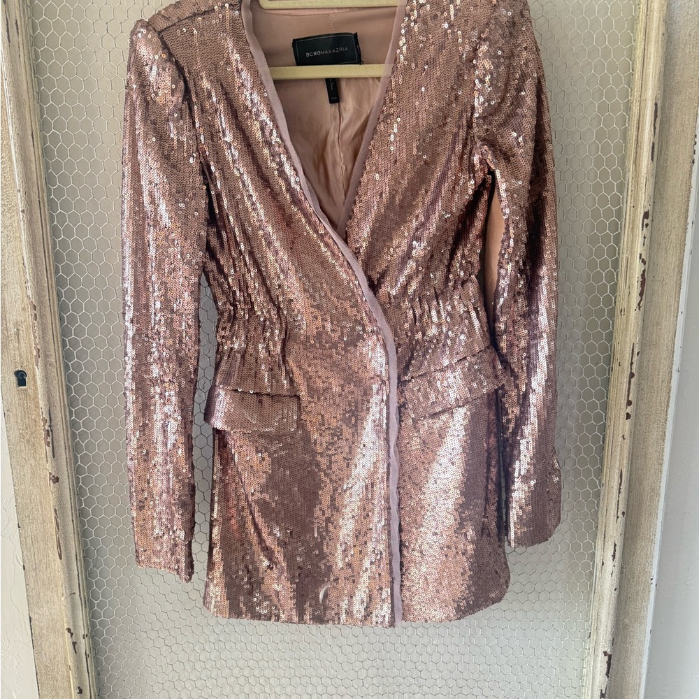 BCBGMaxAzria Rose Gold Sequin Mini Dress pale blush suit jacket vest